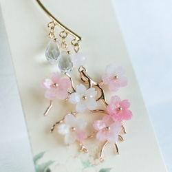 色が変わる　桜　イヤーフック 季節の花　片耳用　 4枚目の画像