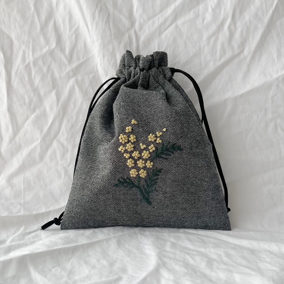 ミモザの手刺繍巾着袋(BLK) 3枚目の画像