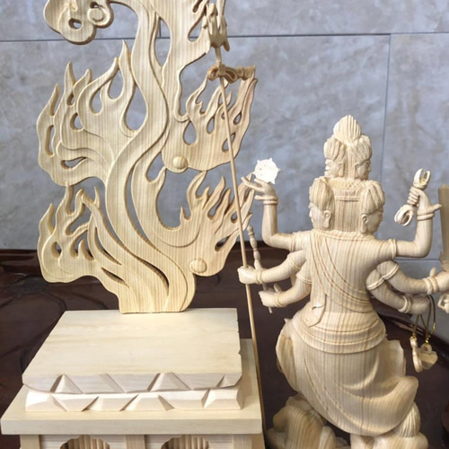 仏教工芸品　木彫仏像　最高級品　仏師手仕上げ品　大元帥明王立像 新作 総ケヤキ材 仏教工芸品 木彫仏像 最高級品 仏師手仕上げ品
