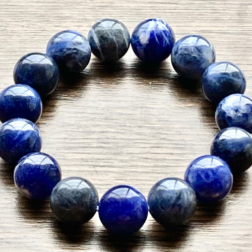 ソーダライト大玉ブレスレット 約12mm玉大きめサイズ ソーダライトの天然石ブレスレット！(約10mm玉