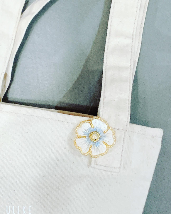 刺繍のお花 embroidery flower   ヘアゴムorブローチ 5枚目の画像