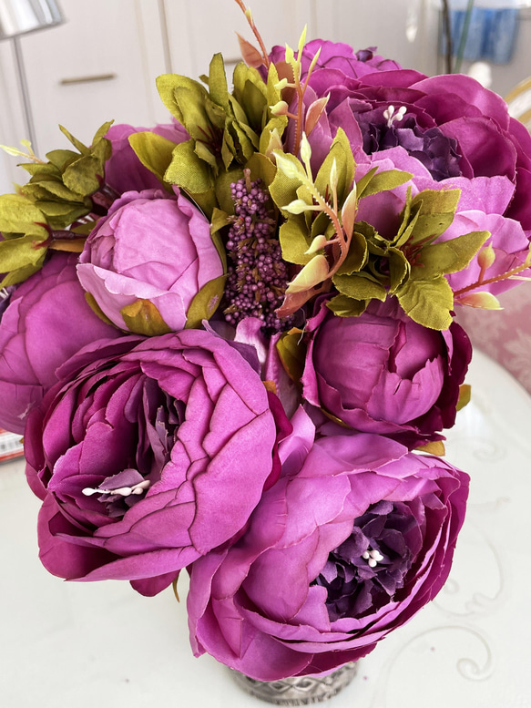 no４,大きめのシャクヤク(紫),つぼみ付き,花束,ヨーロッパスタイル,人工シルク,パーティ 2枚目の画像