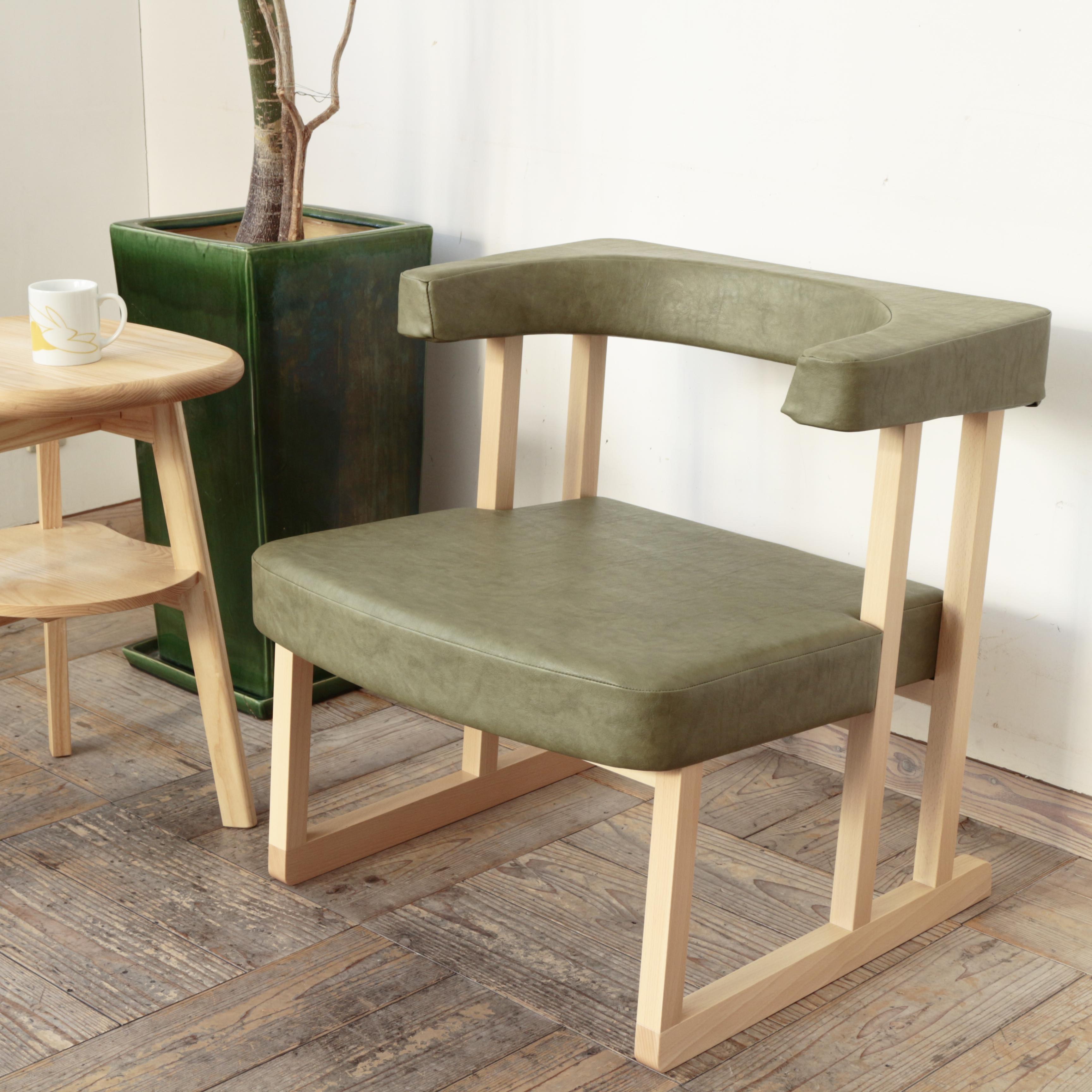 コ助ラウンジチェア（ナチュラル×合成皮革オリーブ）