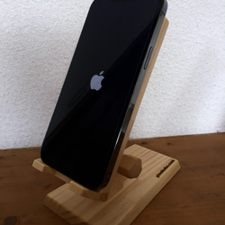 スマホスタンド　iPhoneスタンド　角度無段階調整式  色:木目が綺麗なクリアー塗装 16枚目の画像