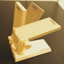 スマホが幸せになる手作りスマホスタンド　角度調整式　木製　おしゃれ　ぬくもり　癒し　色クリアー 3枚目の画像