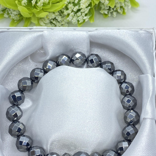 今話題の‼️テラヘルツブレスレットB ブレスレット accessory. Y&Y
