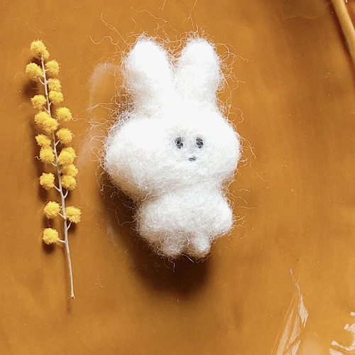 羊毛フェルト うさぎ マスコット ＊ ちいさなうさぎ ストラップ