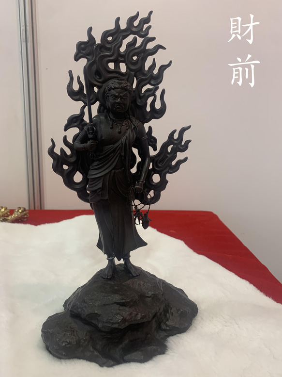 大型高30cm 豪華！仏像不動明王立像 銅製品 仏教美術品 真言宗 彫刻 繊細彫刻 大型高30cm 豪華！ 貴重古美術 仏像不動明王立像 銅製品 仏教