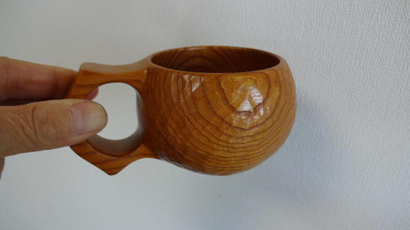 　本ケヤキの一木彫りコーヒーカップ 3枚目の画像