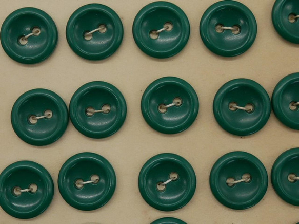 フランスヴィンテージプティプラスチックボタン（グリーン）10個セット 7枚目の画像