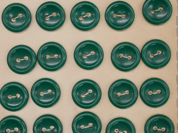 フランスヴィンテージプティプラスチックボタン（グリーン）10個セット 3枚目の画像