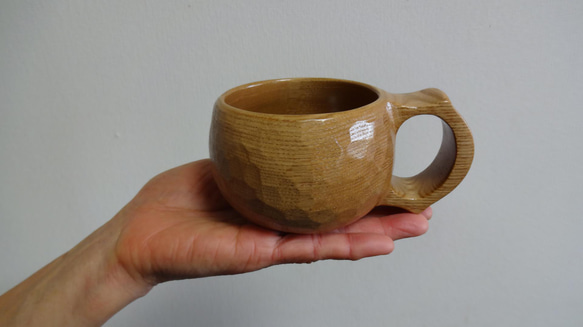 栗の木の一木彫りコーヒーカップ 4枚目の画像