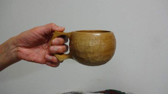 ドングリの楢の一木彫りコーヒーカップ 10枚目の画像