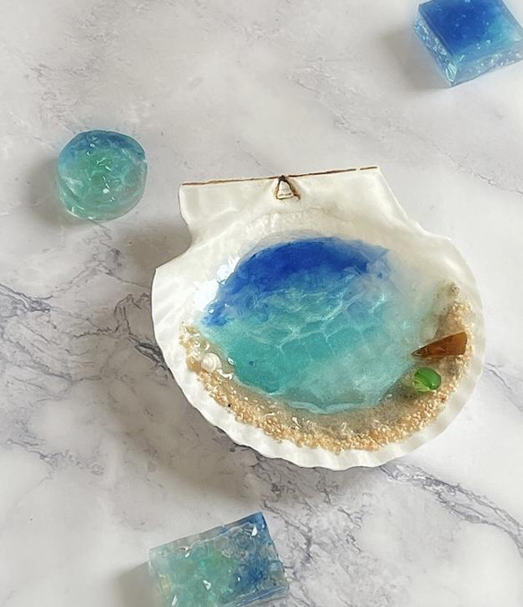 手のひらサイズのビーチ✨《帆立貝》《レジン》《シーグラス》《星の砂