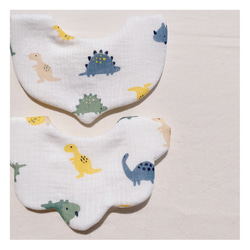 [  dinosaur cotton bib  ]   名入れ　スタイ　刺繍　男の子  女の子  出産祝い  ガーゼ 2枚目の画像