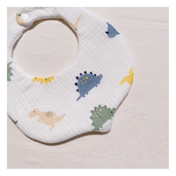 [  dinosaur cotton bib  ]   名入れ　スタイ　刺繍　男の子  女の子  出産祝い  ガーゼ 15枚目の画像