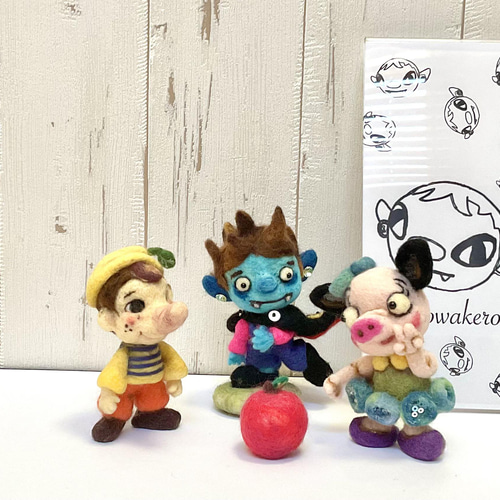 ほわケロ　羊毛人形（Ｌ）　伯爵　ドラキュラ君 羊毛人形 ドラキュラくん(弟) 羊毛フェルト Howakero（ほわケロ