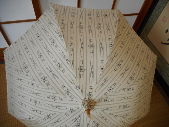手織り紬の日傘（傘袋付き） 3枚目の画像