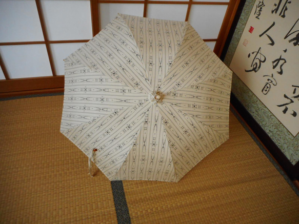 手織り紬の日傘（傘袋付き） 1枚目の画像