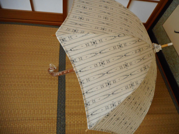 手織り紬の日傘（傘袋付き） 6枚目の画像