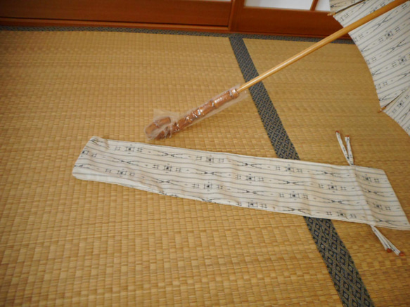 手織り紬の日傘（傘袋付き） 9枚目の画像
