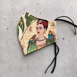★新作 旅するマスク Frida's Garden ベージュ USAコットン フリーダカーロ 布マスク 個性的 柄マスク 5枚目の画像