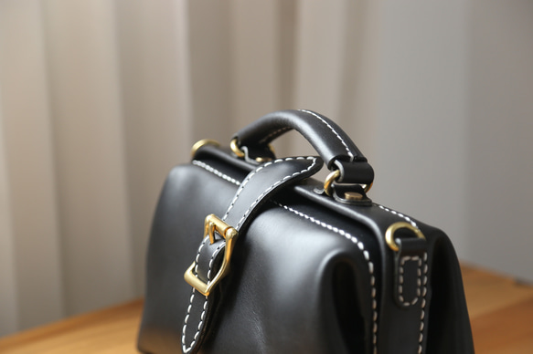 【切線】非常受歡迎！橫扣包，手工真皮單肩包，女士款，全手工縫製 第4張的照片