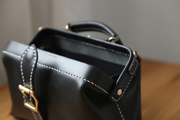 【切線】非常受歡迎！橫扣包，手工真皮單肩包，女士款，全手工縫製 第12張的照片