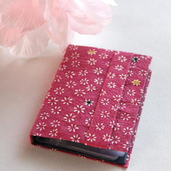 小花柄の和紙 カードケース(アクリルポケット付き) 1枚目の画像