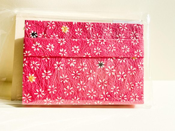 小花柄の和紙 カードケース(アクリルポケット付き) 5枚目の画像