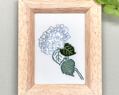 【手作り・美品】刺繍 壁掛け 額入り 3ステップで刺繍初心者さんも簡単に作れる額装の仕方｜近藤朱