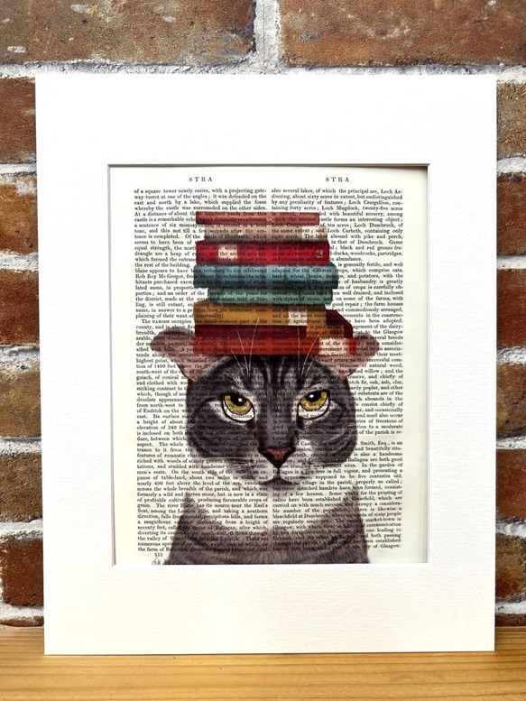 【イギリスから直輸入 アンティークアート】英国古書一点ものデザインアート 本をのせる猫 1枚目の画像