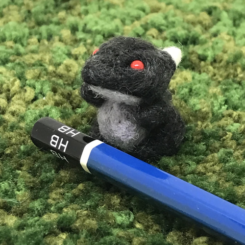豆ドラゴン 人形 黒色ドラゴン【羊毛フェルト】 羊毛フェルト