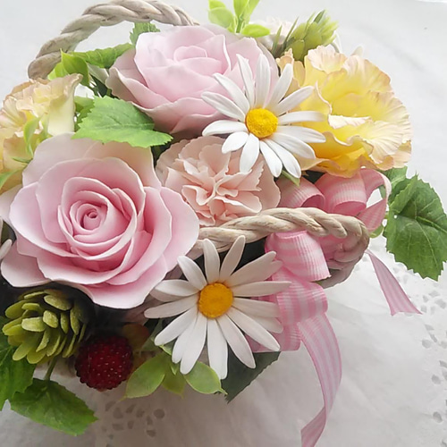 ❁ふんわりかわいいお花を詰め込んだクレイフラワーバスケット