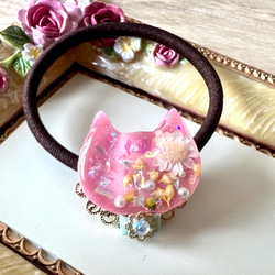 レジン＊蝶々 εïз フラワー ヘアゴム⟡.·*. No.10 押し花と蝶々 レジンヘアゴム - メルカリ