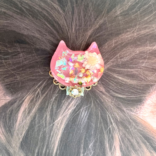 ピンクのゆめかわ♡猫ちゃんレジンへアゴム ヘアゴム Kemko 通販｜Creema(クリーマ) 13806171