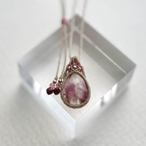 ピンクトルマリンインクォーツ マクラメ ネックレス #373430