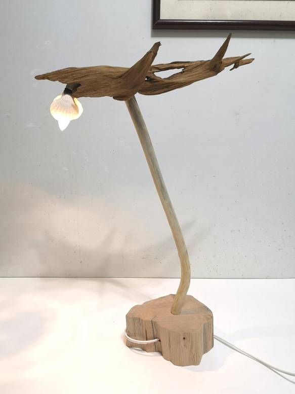【サメが来る】スタンディングランプテーブルランプテーブルランプ流木ランプナイトランプ雰囲気ランプモデリングランプ手作りランプアー 3枚目の画像