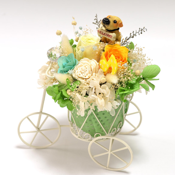 ワンちゃんと音楽が好きの方へ 花カゴのフラワーアレンジ 犬 ドッグ 8枚目の画像