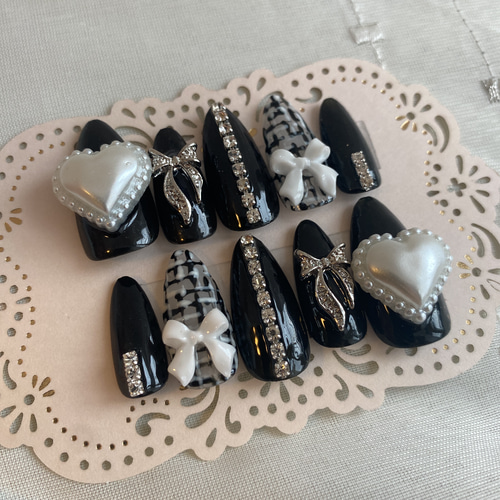 ゴシック 地雷系ネイル 量産系 フレンチガーリー ニュアンス ツイード