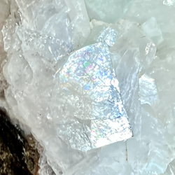 天使の水晶˚✧₊⁎  グリーンアポフィライト　原石　ラフストーン　魚眼石 2枚目の画像