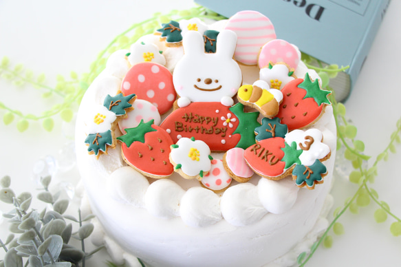 うさぎ　【アイシングクッキー】　オーダー　誕生日　いちご　赤　女の子向け　通販 3枚目の画像