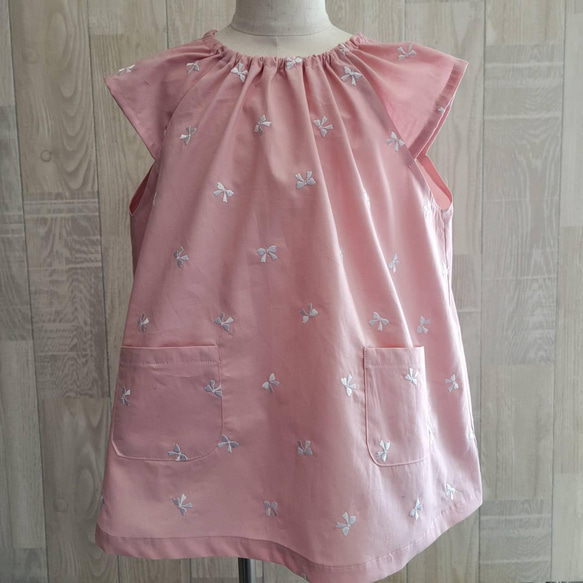 【数量限定価格】80～130size リボン刺繍 ピンク 総柄 半袖スモック ショート袖 1枚目の画像