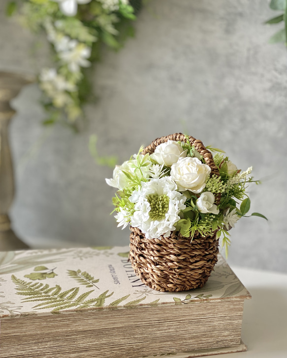 再販 ☆ バスケットアレンジメント White&Green アーティ