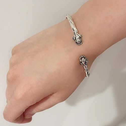 ヴィンテージ　シルバー925 カエルモチーフ ブレスレット 蛙ブレスレット（一匹） シルバーアクセサリー-送料無料 かえる カエル