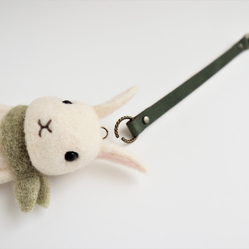 革紐（バッグチャームの革紐取り替え用）1本 黄・赤・茶・緑・紺・黒