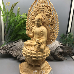 薬師如来座像  木彫仏像  極上品  供養品  仏教美術品 2枚目の画像