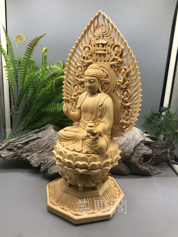 薬師如来座像  木彫仏像  極上品  供養品  仏教美術品 2枚目の画像