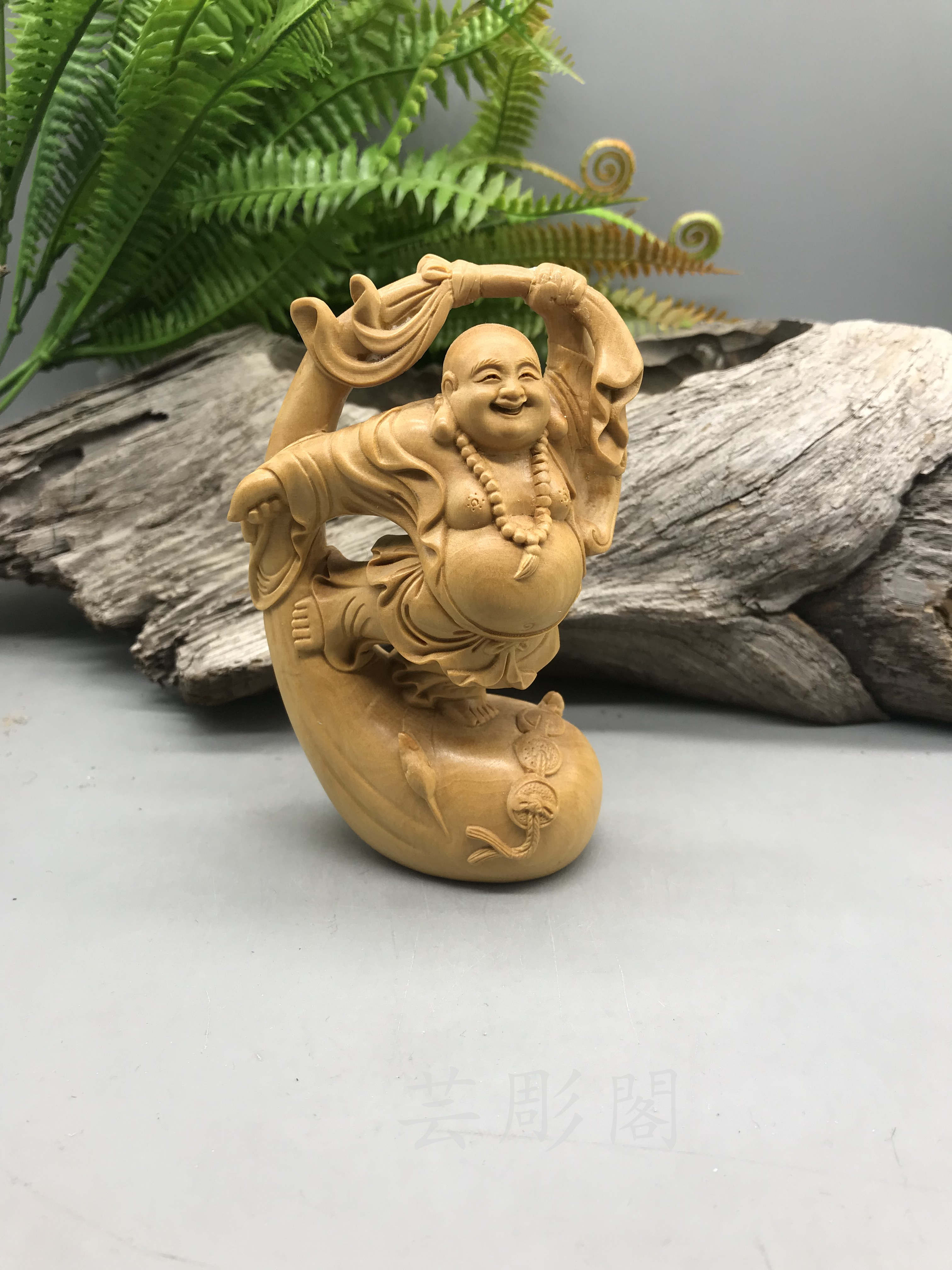 置物　アンティーク　天然素材　七福神　仏像　彫刻 古美術品　細密細工 Amazon.co.jp: 置物 根付 七福神 古美術品 細密細工 骨董