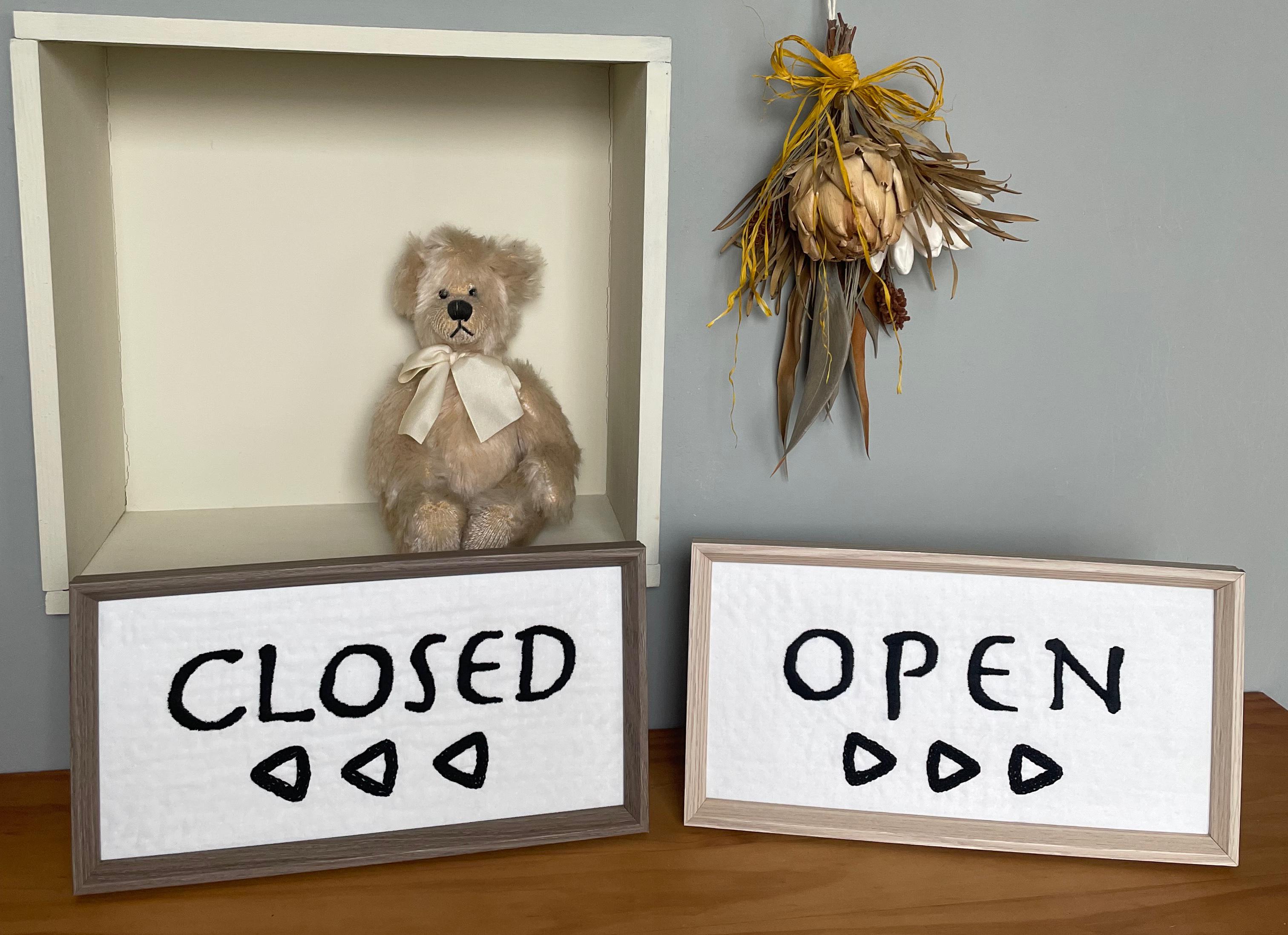 open closedサイン